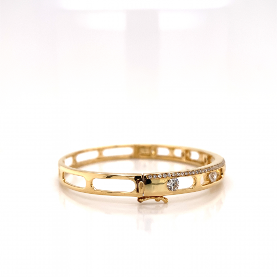 OPEN HINGED DIAMOND BANGLE