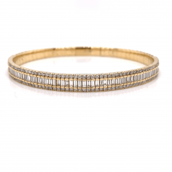 ROUND & BAGUETTE DIAMOND BANGLE ROUND & BAGUETTE DIAMOND BANGLE