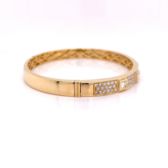 HALFWAY PAVE DIAMOND BANGLE