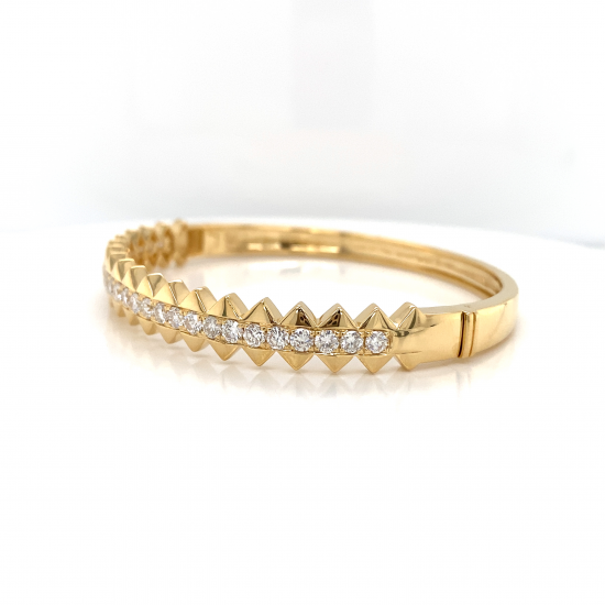 PYRAMID STATION DIAMOND BANGLE