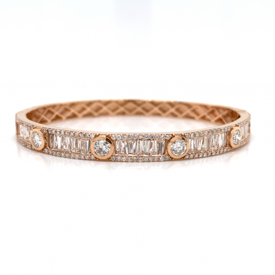 ROUND & BAGUETTE DIAMOND BANGLE