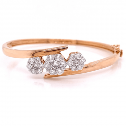 CLUSTER DIAMOND BANGLE CLUSTER DIAMOND BANGLE