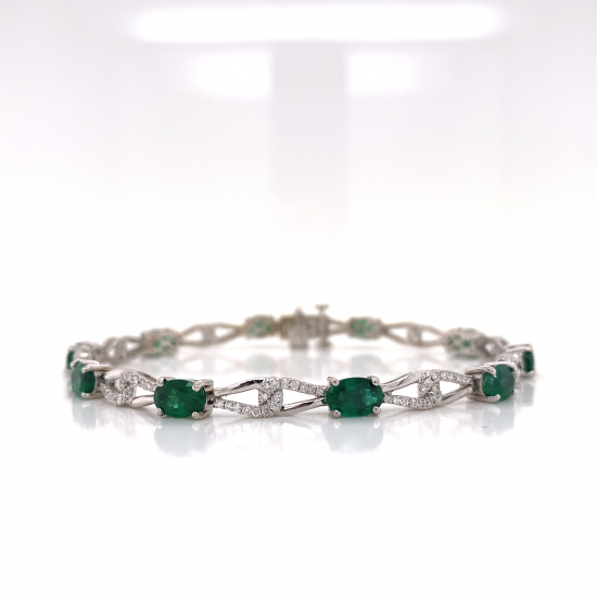 INFINITY LOVE EMERALD DIAMOND BRACELET